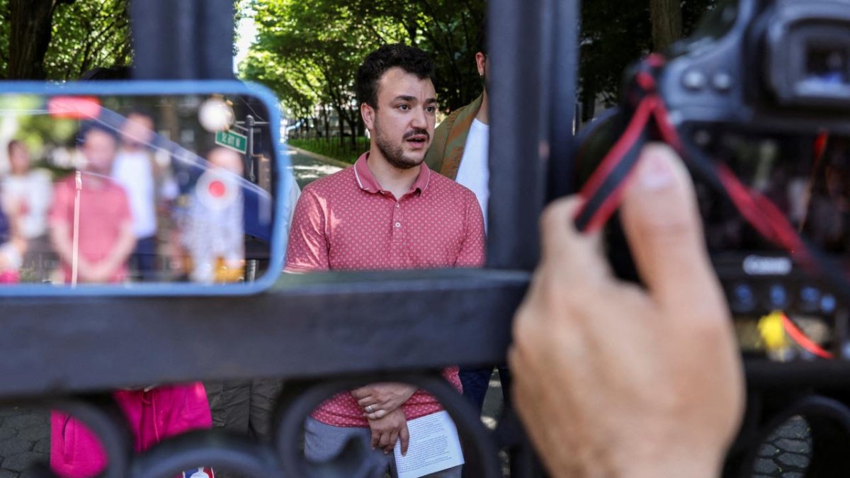 ABD'li Kongre üyelerinden Filistinli aktivist Mahmud Halil'in tutuklanmasına tepki:Anayasa'daki ifade özgürlüğü maddesine aykırı