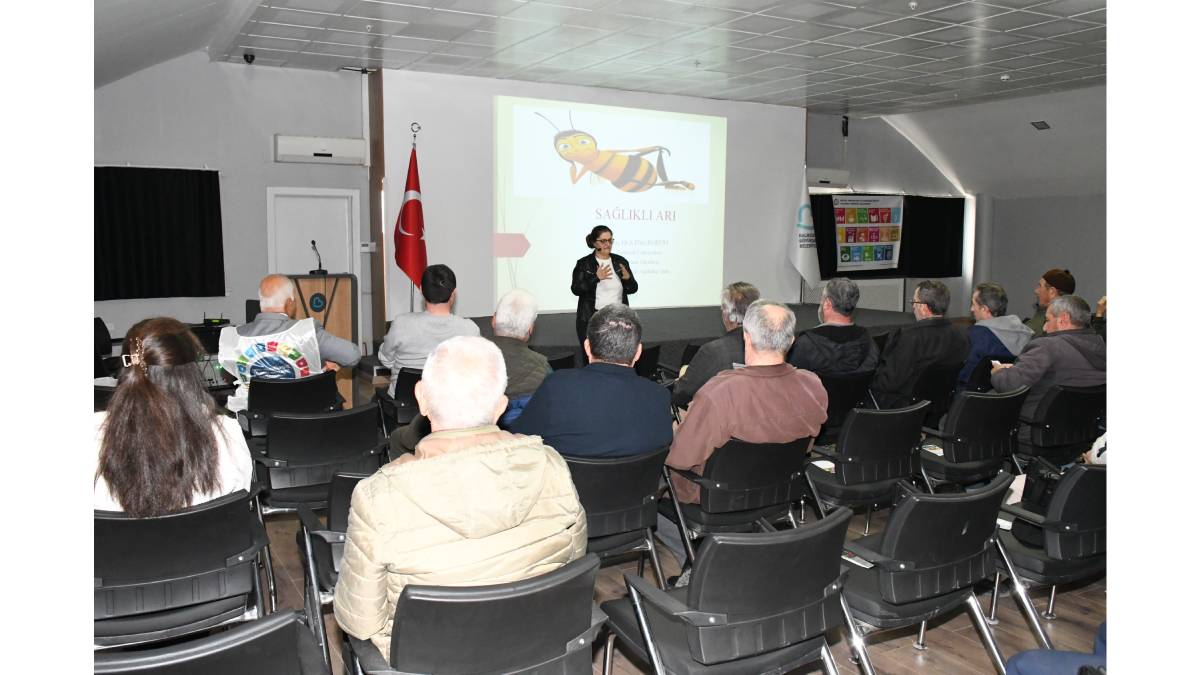 Büyükşehir’den arıcıları bir araya getiren panel