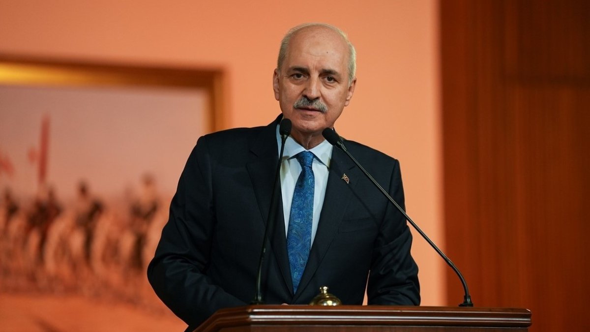 Kurtulmuş: Suriye'ye uygulanan uluslararası ambargolar sona ermeli
