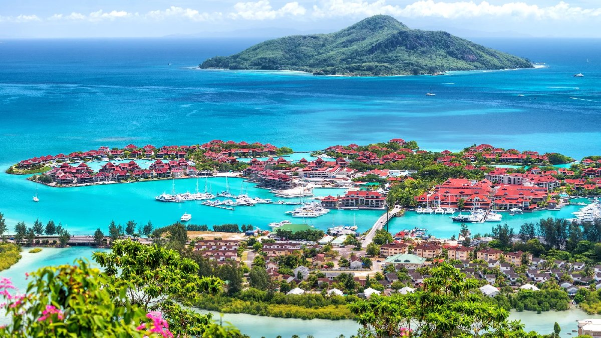 Bedavaya tatil fırsatı! Bu kez Ne Karadağ, ne de Yunanistan! Türkler akın akın tropikal cennete koşuyor