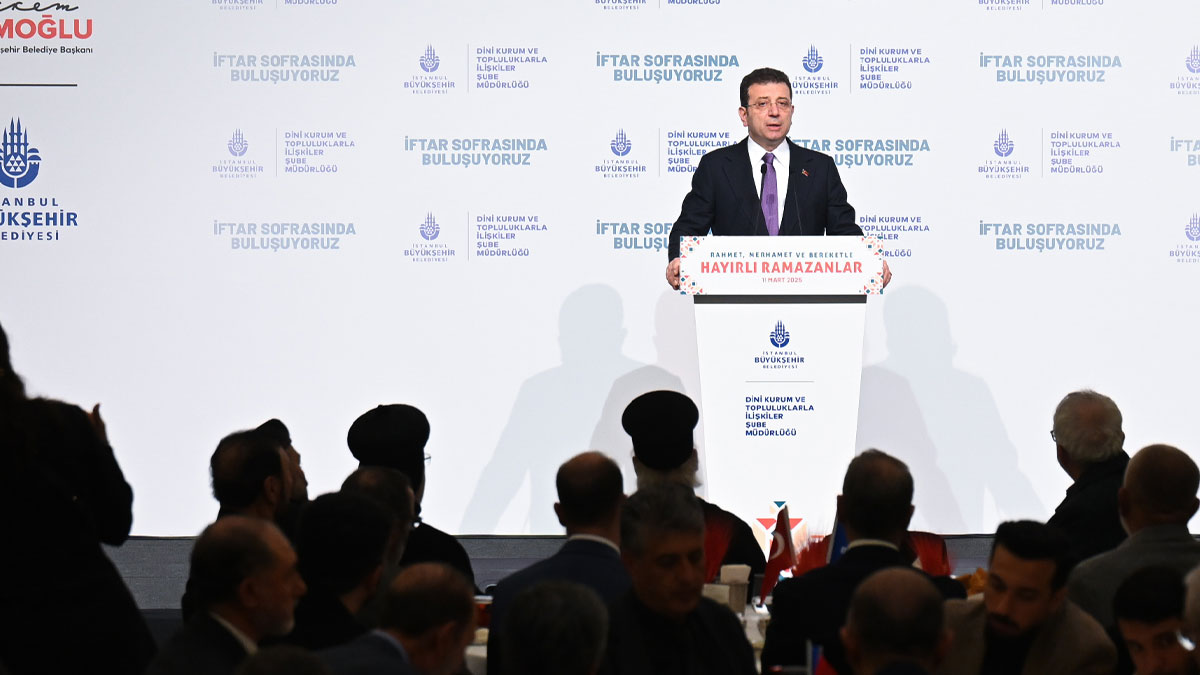 CHP'li Bak: Boş olan salon CHP talep edince maç için ayrıldı... İmamoğlu'na salon engeli sürüyor