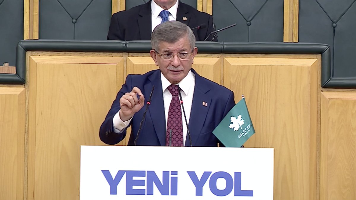 Davutoğlu: Türkiye süreci başkalarına bırakamaz... 'Suriye'deki çatışmalar İsrail'in üç ayaklı planıydı'