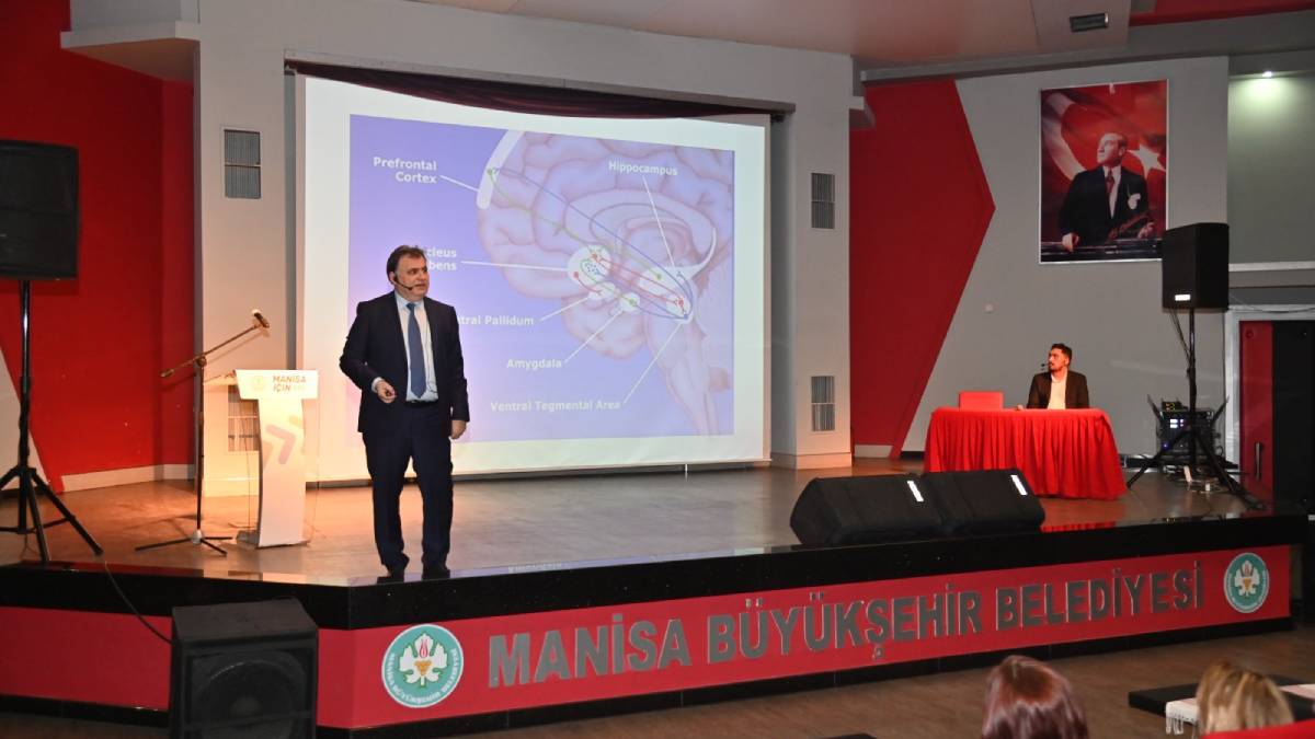 Uzmanlar bağımlılığı anlattı, çözüm yollarını tartıştı