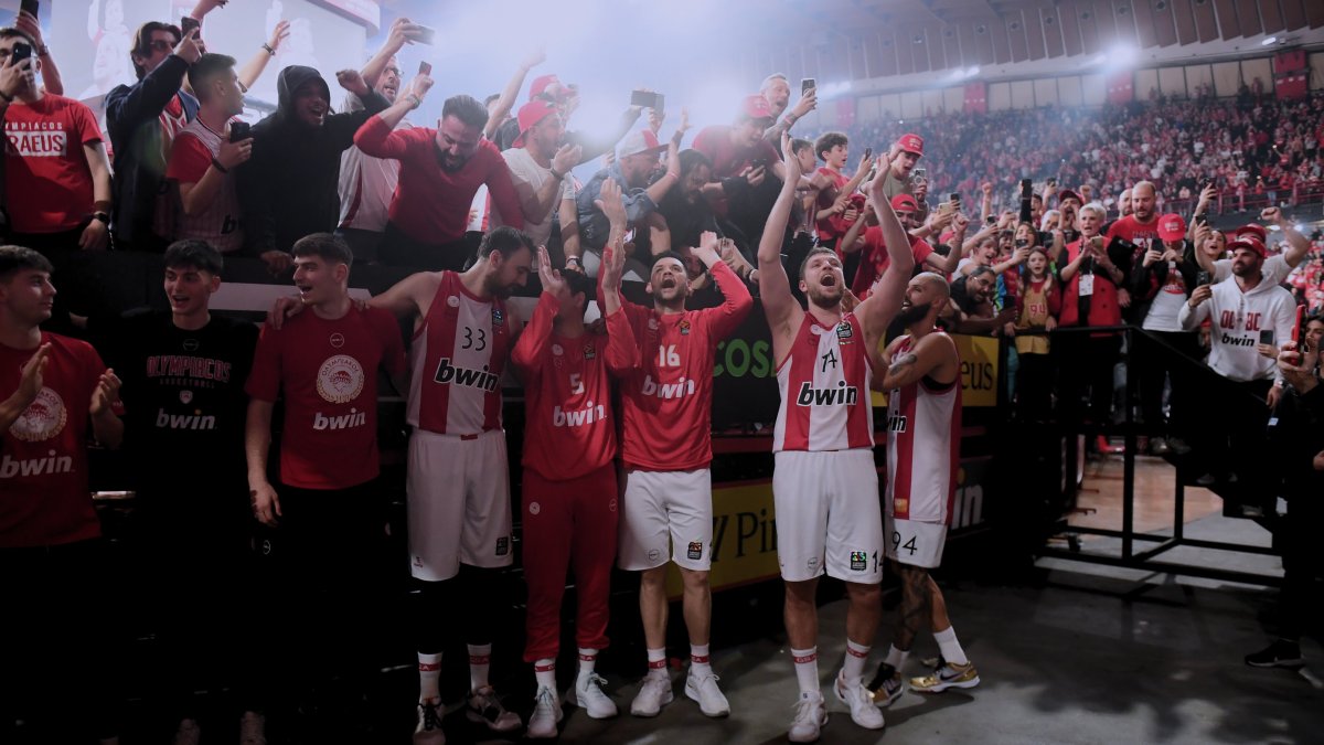EuroLeague'de Olympiakos play-off'u garantiledi