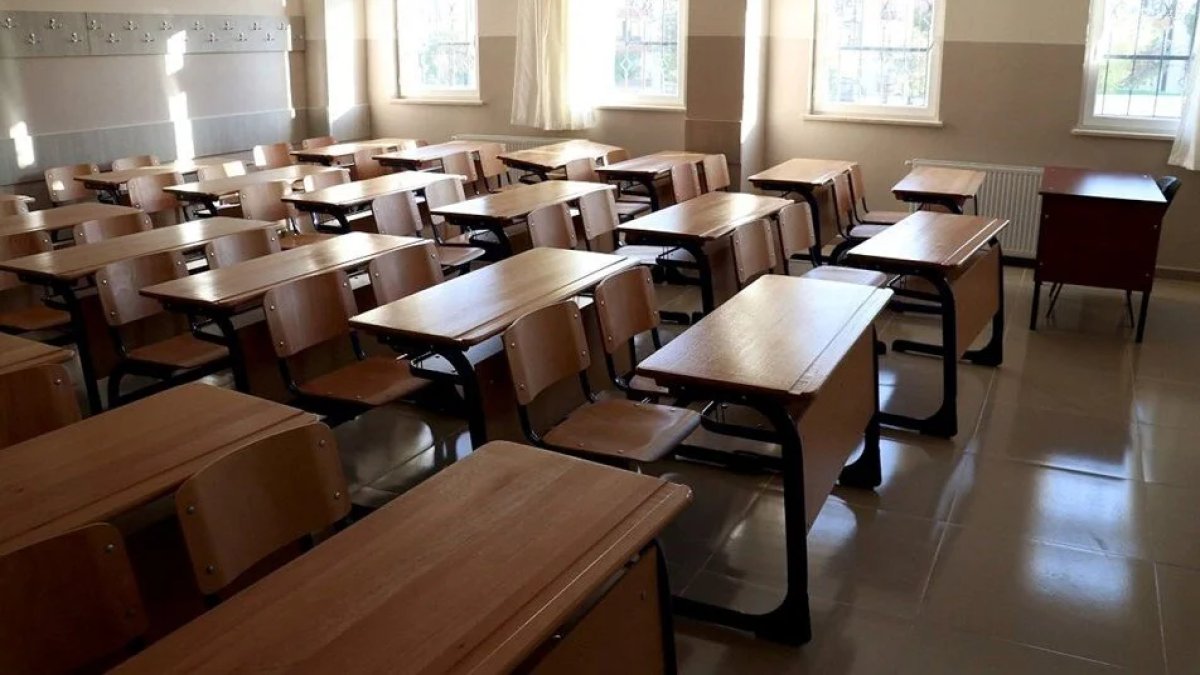 Şanlıurfa'da okula gitmeyenin velisine ceza