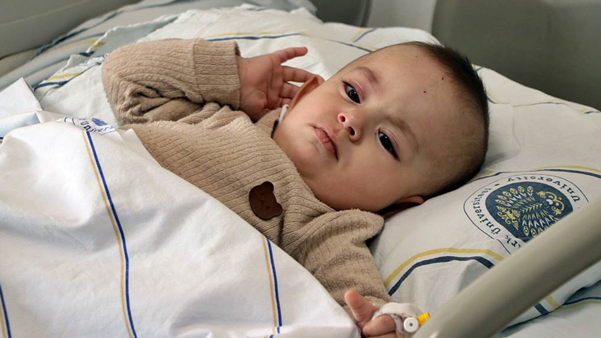 Sürekli ağlayan bebeğin tomografi sonucu şoke etti! Bu yaşta olacak şey değil...