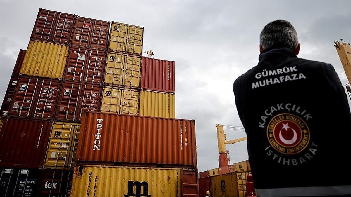 Gümrük muhafaza ekipleri 8 milyar liralık uyuşturucu ve ticari eşyaya el koydu