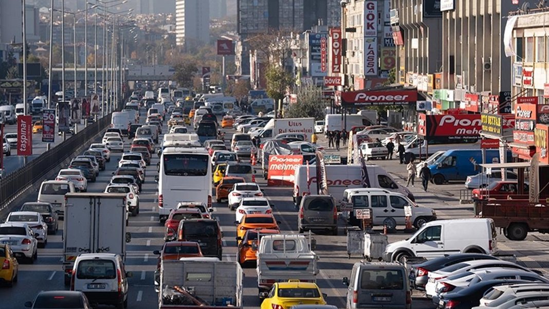 Ankara'da bazı yollar trafiğe kapatıldı