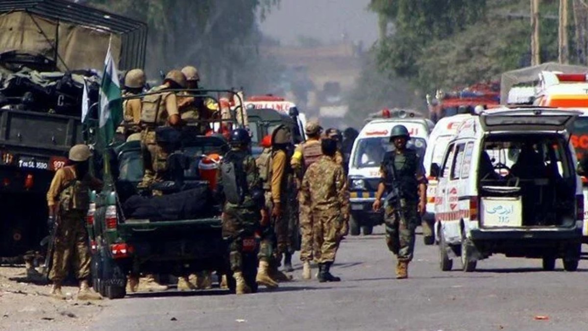 Pakistan’da iki ayrı saldırı: 36 can kaybı, onlarca yaralı