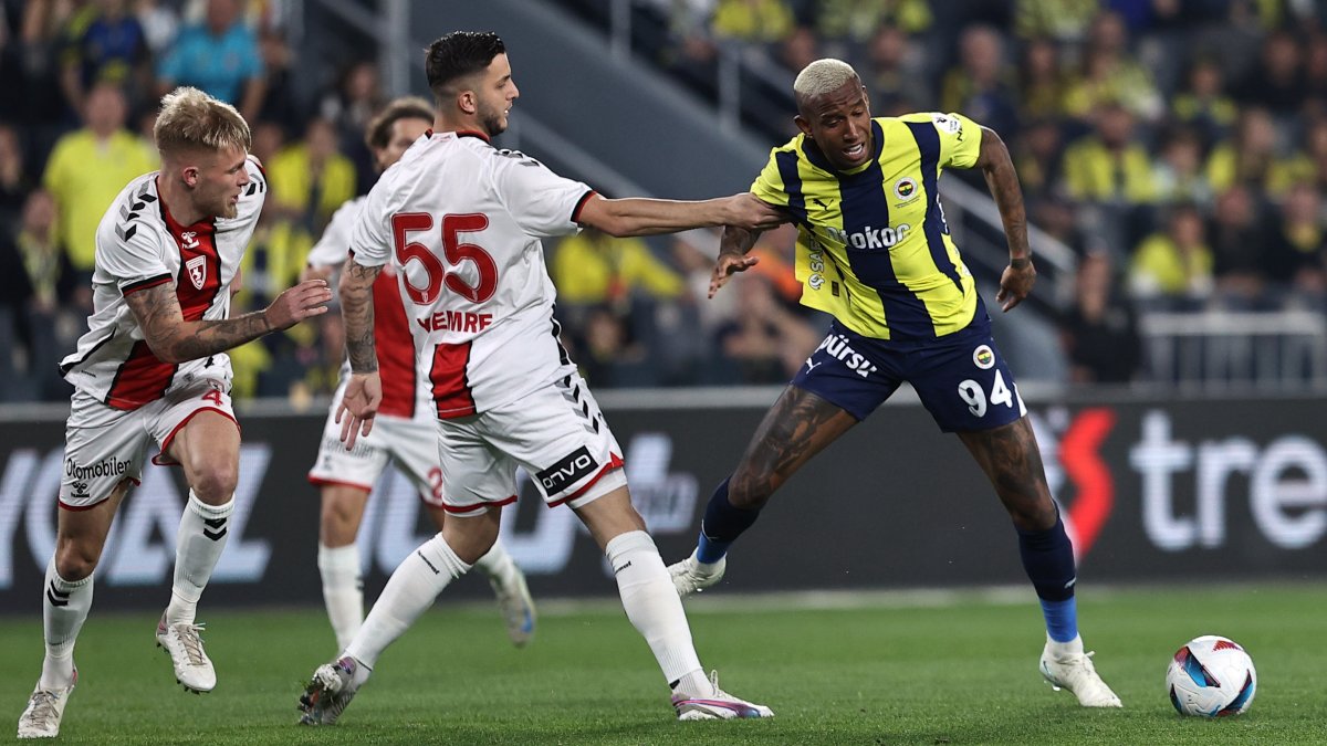Fenerbahçe şampiyonluk yolunda ağır yaralı: Sarı-lacivertlilerin, Samsunspor'u ağırladığı karşılaşmada gol sesi çıkmadı