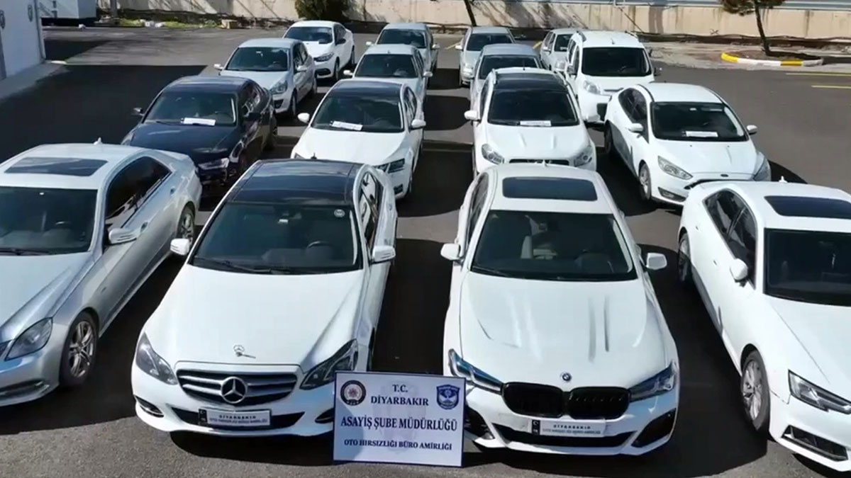 Depremde enkaz altında kalan araçlarla 36 milyon TL'lik vurgun! Öyle bir tezgah kurmuşlar ki...