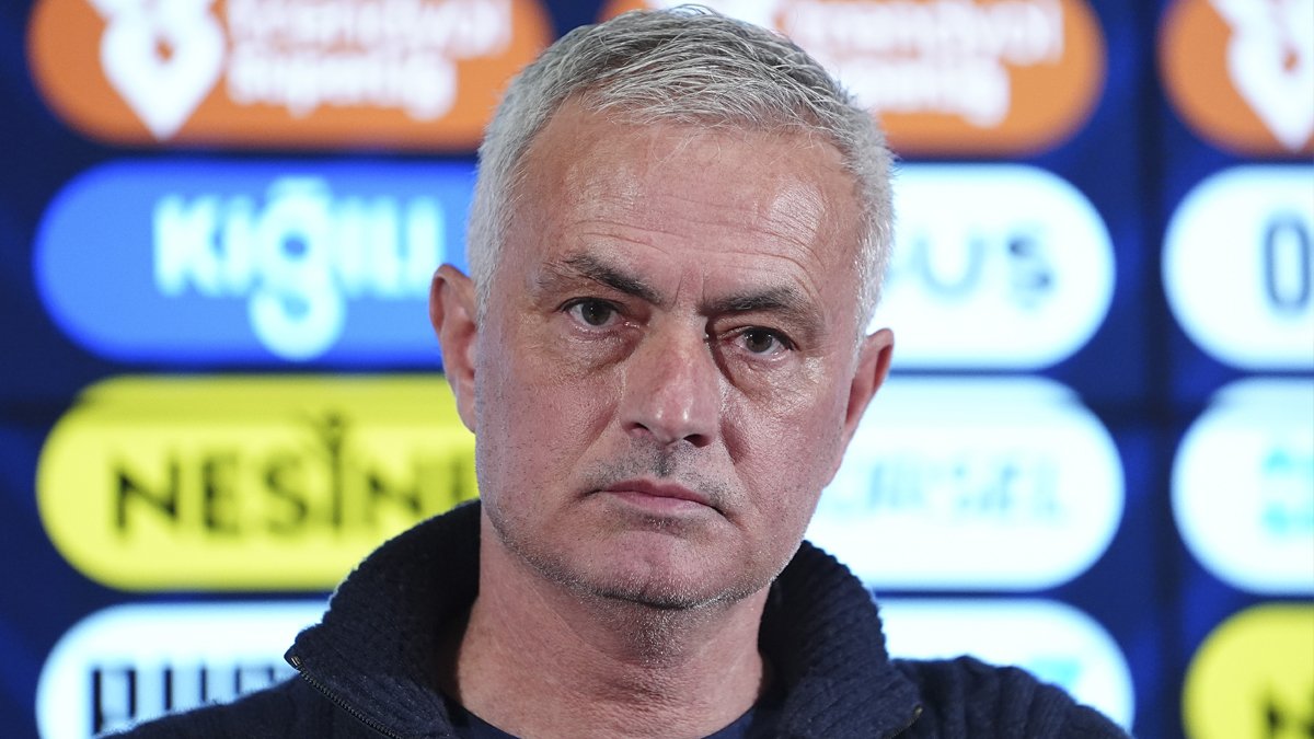 Fenerbahçe'de Jose Mourinho hayal kırıklığı yarattı! Kanarya zorluk seviyesi yüksek maçlarda galibiyet alamadı