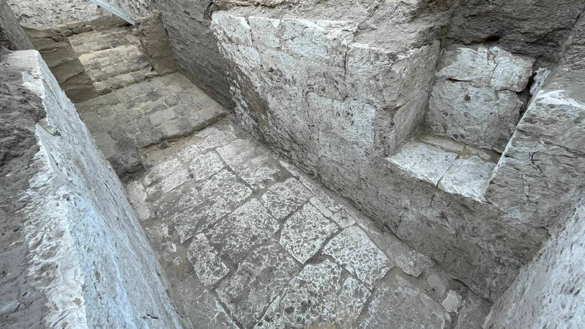 Mısır'da yeni keşif: 3 bin 500 yıldan daha eski kraliyet mezarı bulundu