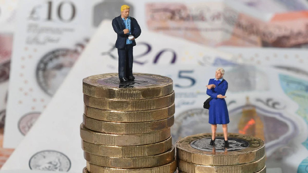 İki taraf da çalışıyor, kadınlar erkeklerden daha düşük maaş bekliyor! Peki neden? Cevabı bu haberde