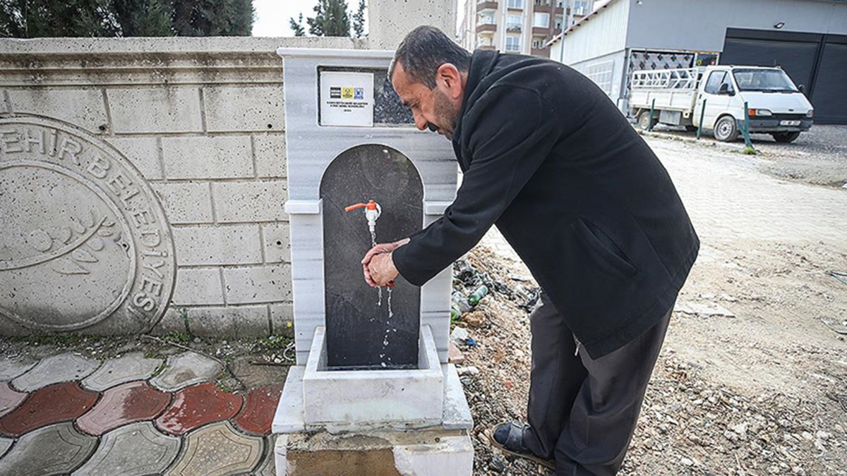 Büyükşehir belediyesinden uyarı: Sokak çeşmelerinden su içmeyin! Hastalıklara neden olabilir