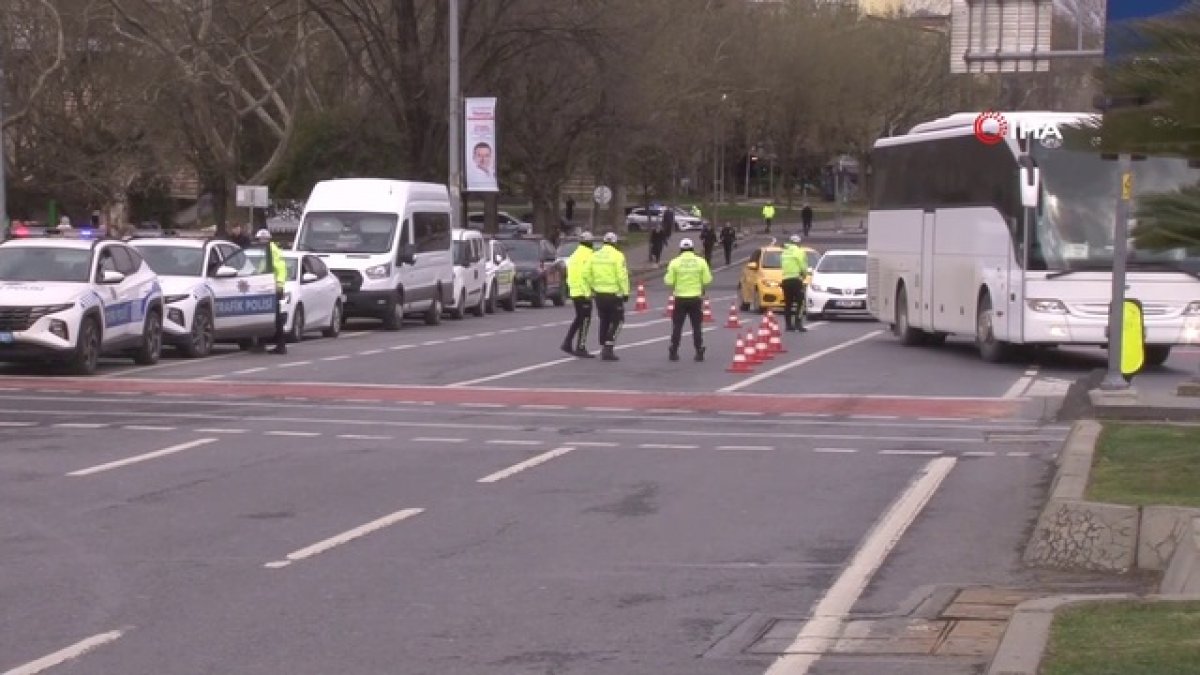 İBB önünde yoğun güvenlik önlemleri