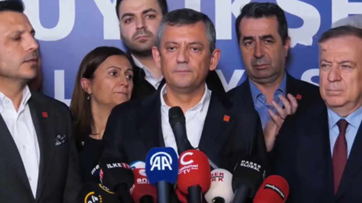 Özgür Özel, Saraçhane'de: Bu artık bir geri sayım, iktidarı devralacağız