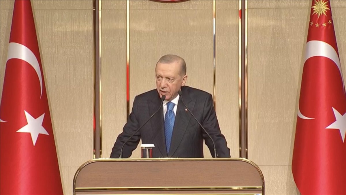 Erdoğan, fahiş fiyatlara karşı uyardı: Vatandaşın helal lokmasına göz dikenlerin heveslerini kursaklarında bırakacağız