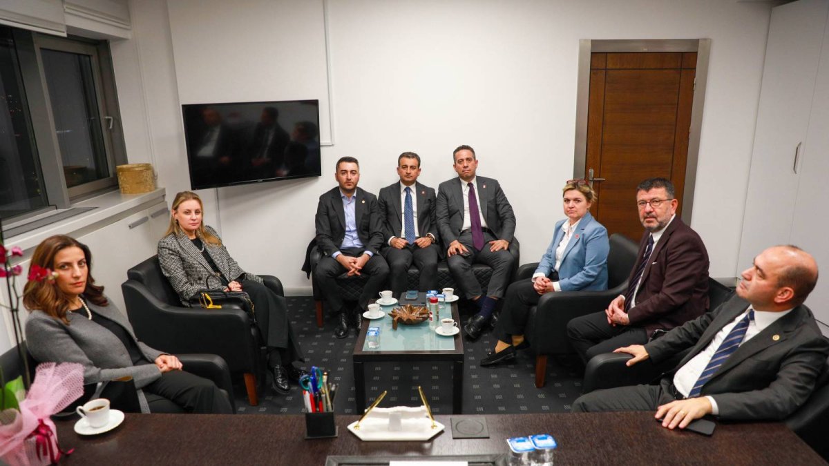 Siyasi partilerden CHP’ye destek ziyareti