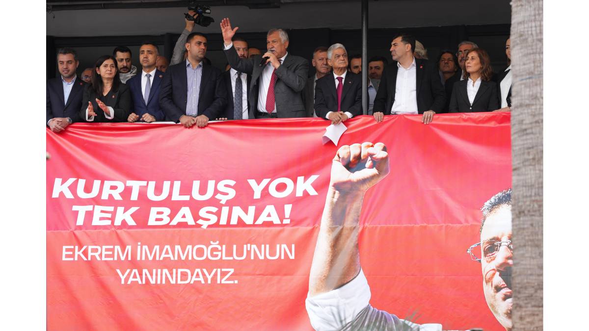 Başkan Zeydan Karalar: “Ekrem Başkanımızın yanındayız.”