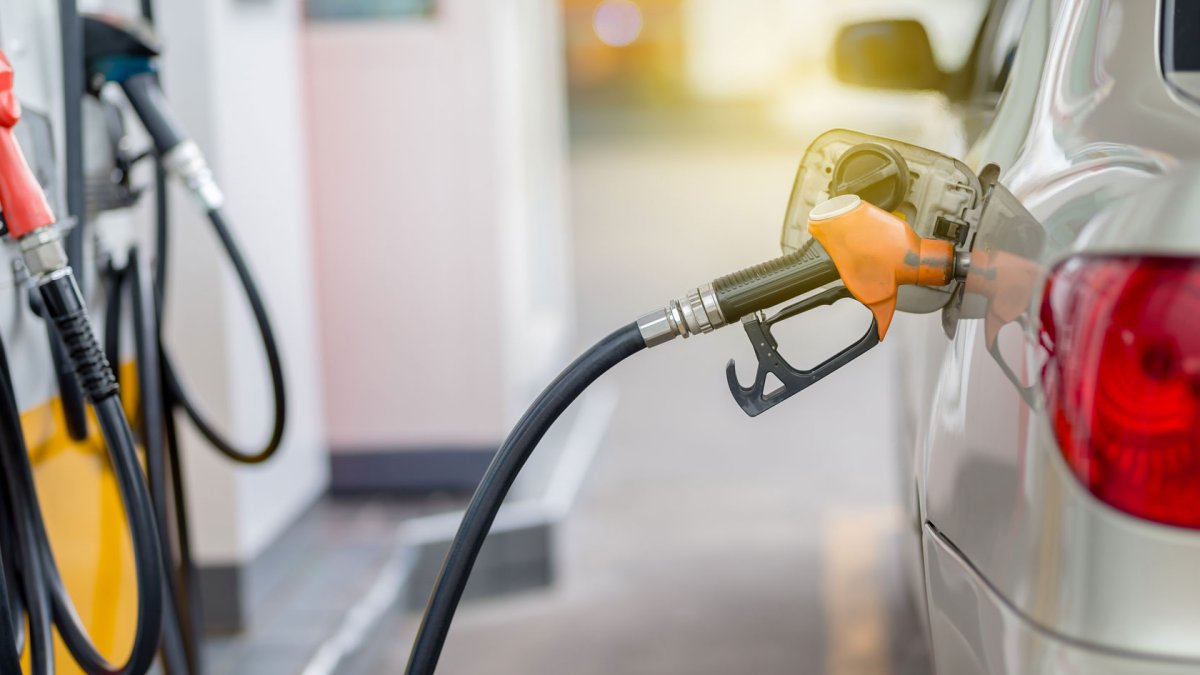 İBB soruşturması sonrası döviz yükseldi: Akaryakıta zam geliyor