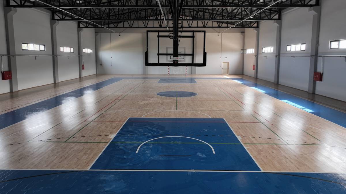 Gemlik Spor Salonu açılış için gün sayıyor