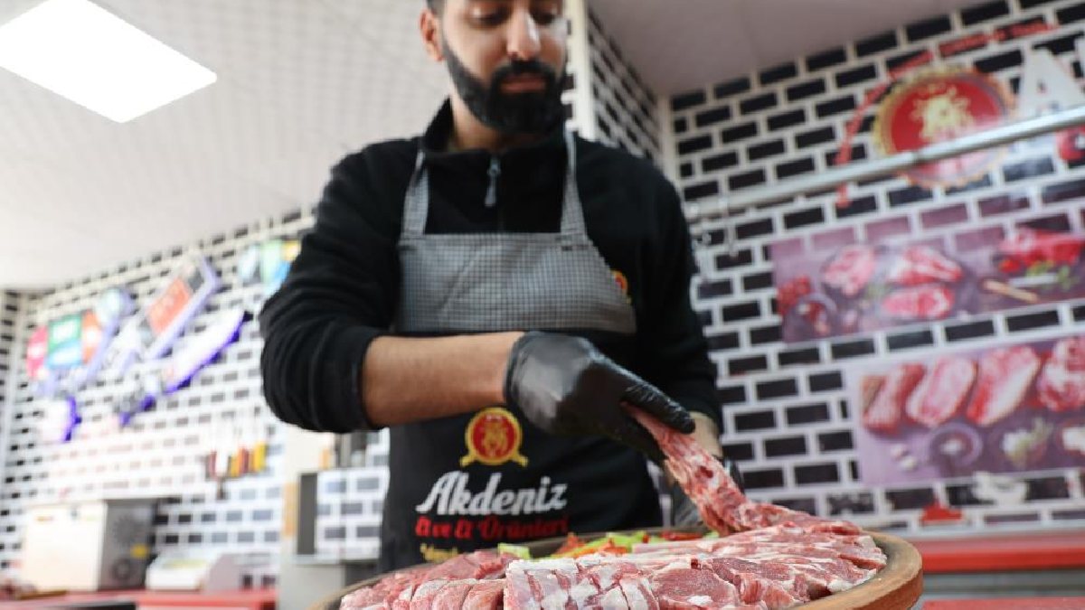 Kuzu pirzola ve biberle yapılıyor, özel sosu damak çatlatıyor! Elazığ’ın eşsiz lezzeti: Ramazan’da onsuz iftar olmuyor