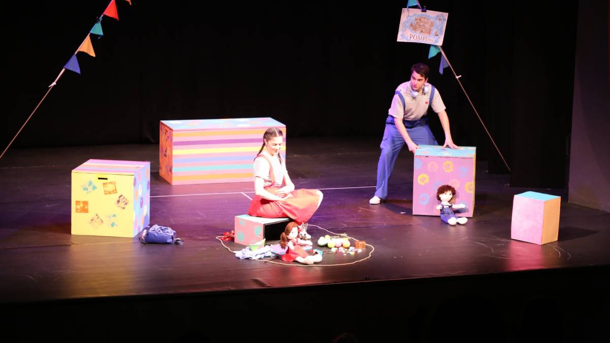 Yeni çocuk oyunu “Pompenya” seyirciyle buluştu