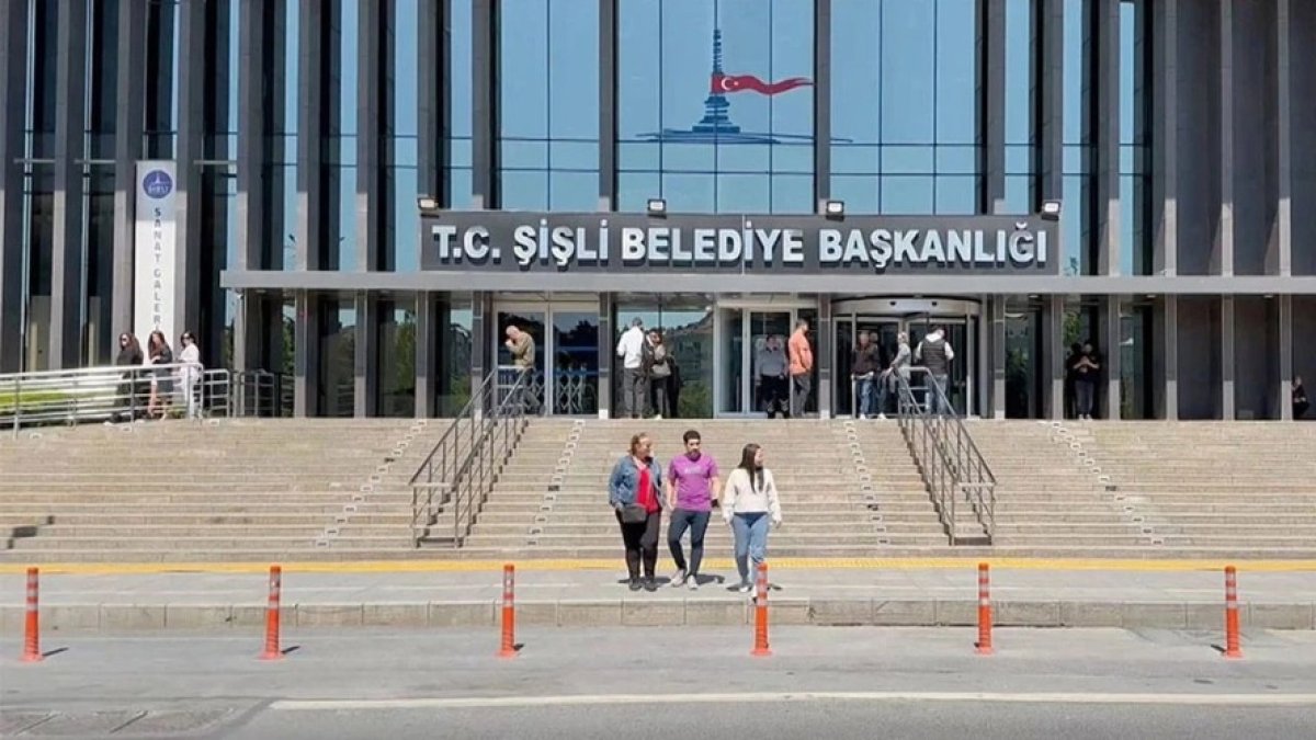 Şişli Belediyesi'nde iki kayyum istifası