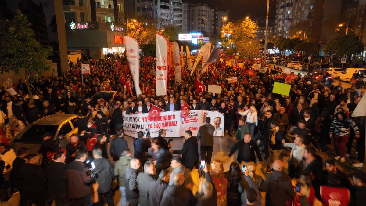 Adana’da Ekrem İmamoğlu’na destek yürüyüş ve mitingleri sürüyor