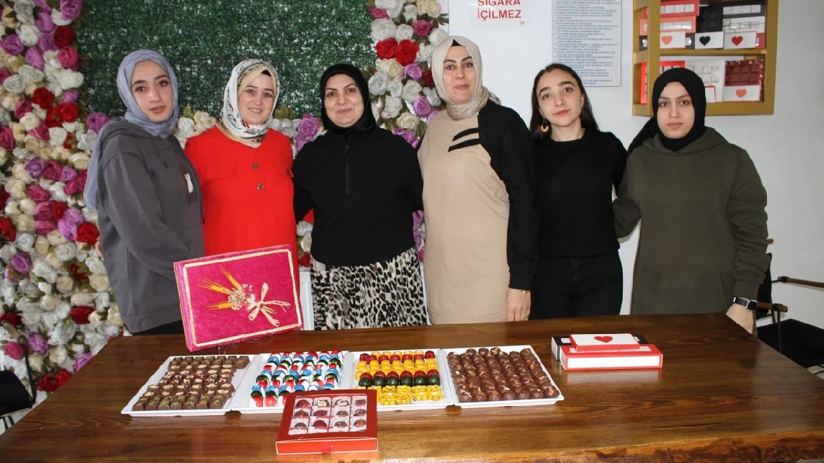 Bu işte yalnızca kadınlar var! Hepsi el emeğiyle yapılıyor, doğal olarak satılıyor! Türkiye’nin dört bir yanından talep geliyor