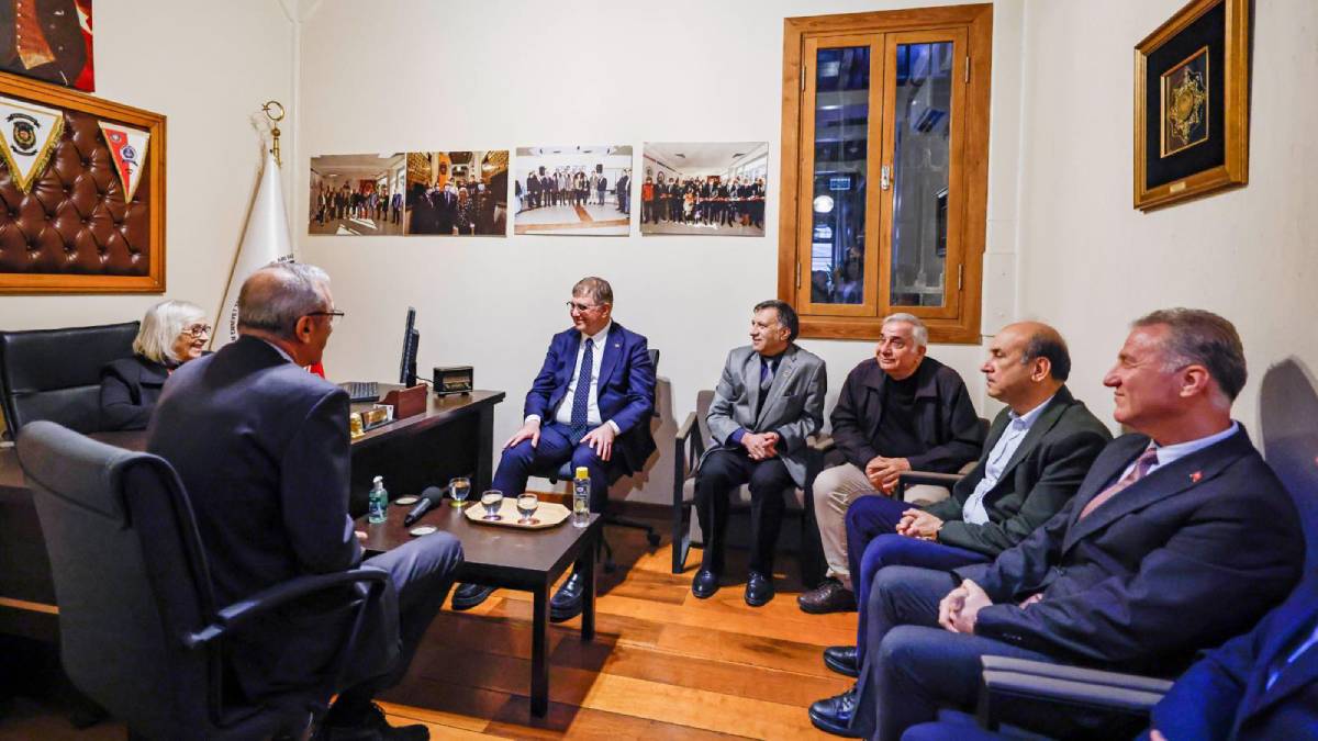 Başkan Tugay’dan TEMŞAD’a bayram öncesi ziyaret