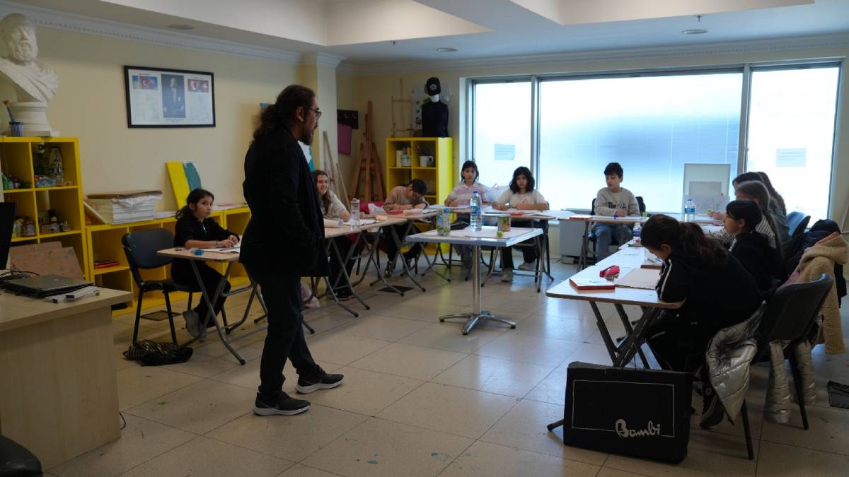 Kartal Belediyesi Sanat Akademisi resim bölümü yetenek sınavlarına yoğun ilgi