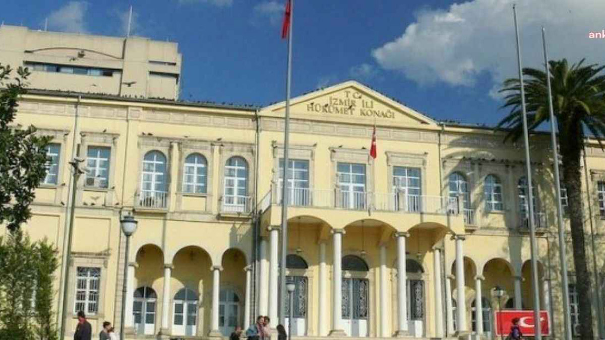 İzmir Valiliği, toplantı ve gösteri yasağını dört gün uzattı