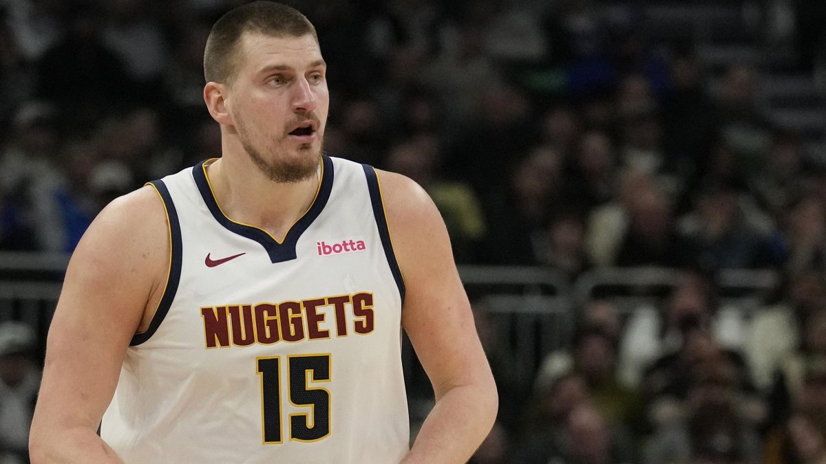 Nikola Jokic, NBA tarihine bir kez daha adını yazdırdı: Sırp yıldızdan tarihi triple-double