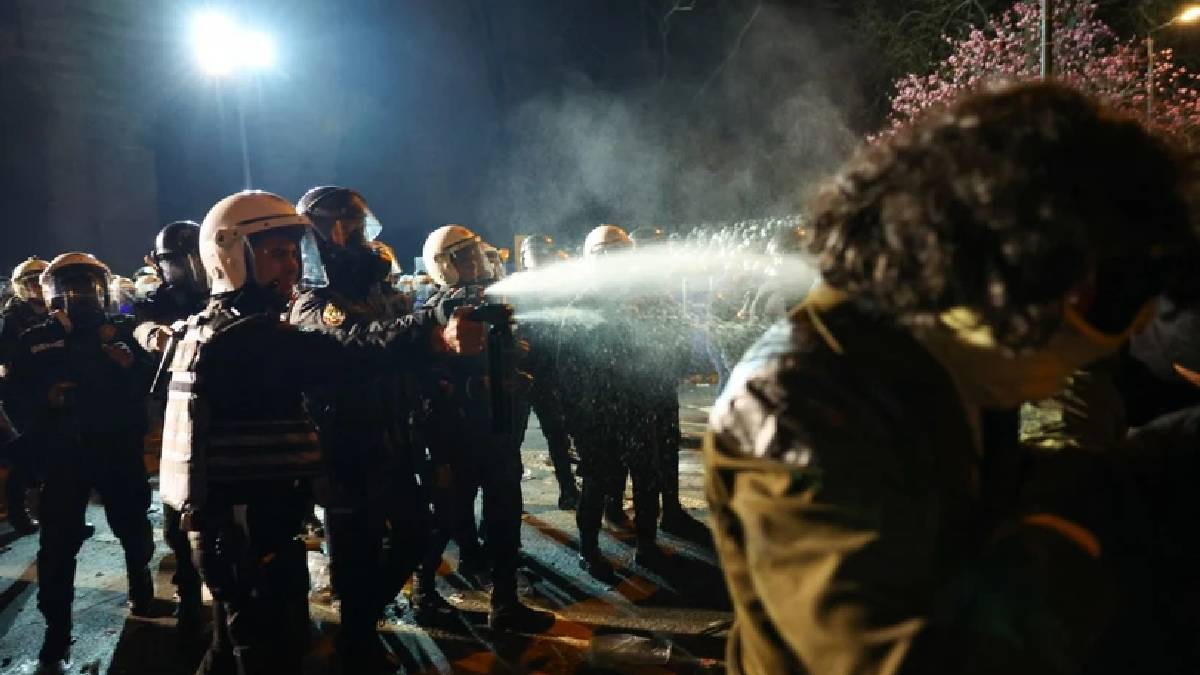 Yerlikaya, sokak eylemleri için polise teşekkür: Allah ayaklarına taş değdirmesin