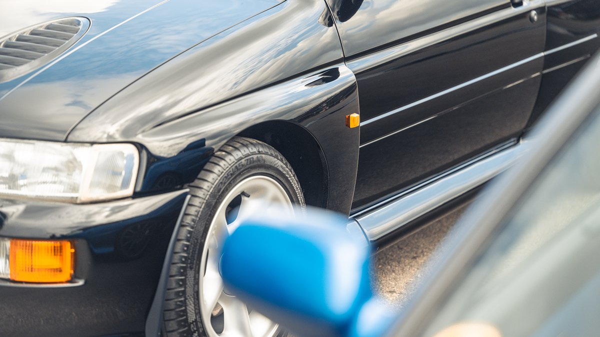 Polisleri çaresiz bırakan efsane Ford Cosworth ve hikayesi