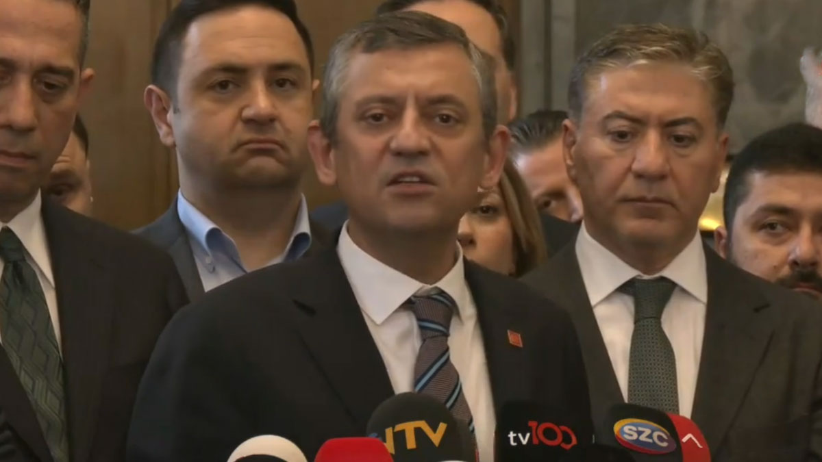 Özgür Özel açıkladı: CHP'nin cumhurbaşkanı adayı İmamoğlu oldu