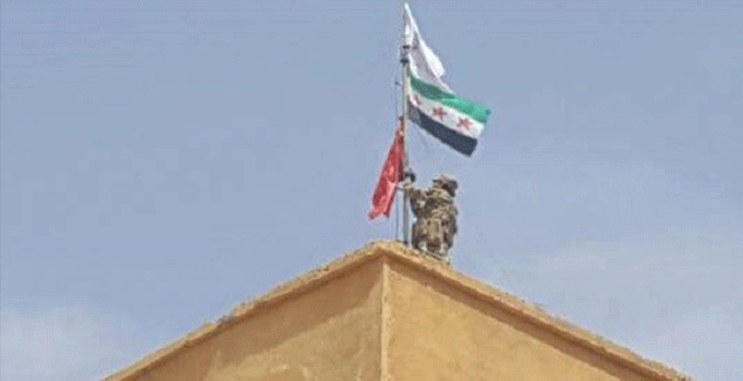 IŞİD'i temizlemek için başlatılan operasyona katılan muhalifler Cerablus'a güneyden girdi