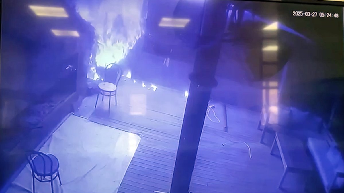 Milli kayakçı ve babası hayatını kaybetmişti: Uludağ'daki yangının çıkış anı kamerada