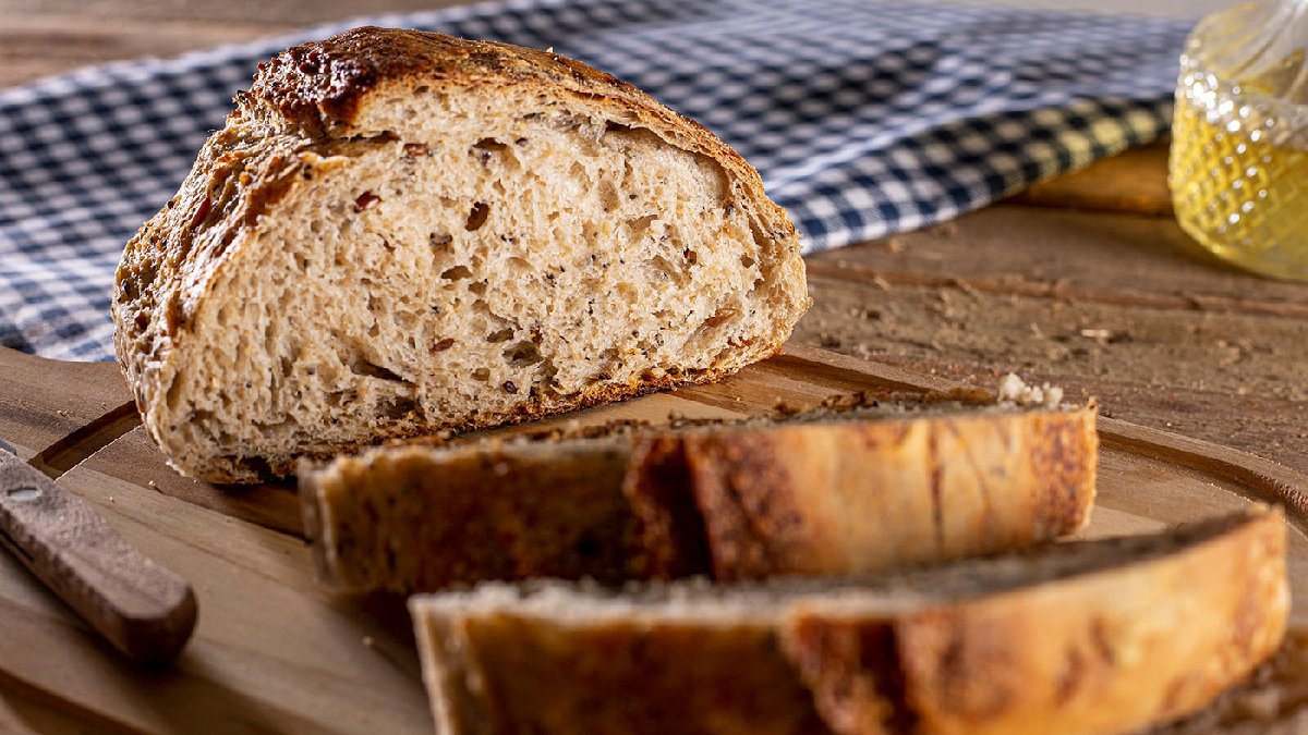 Marketlerde satışı yapılıyordu… Ünlü ekmek markasına dev ceza! Reklamları da durduruldu