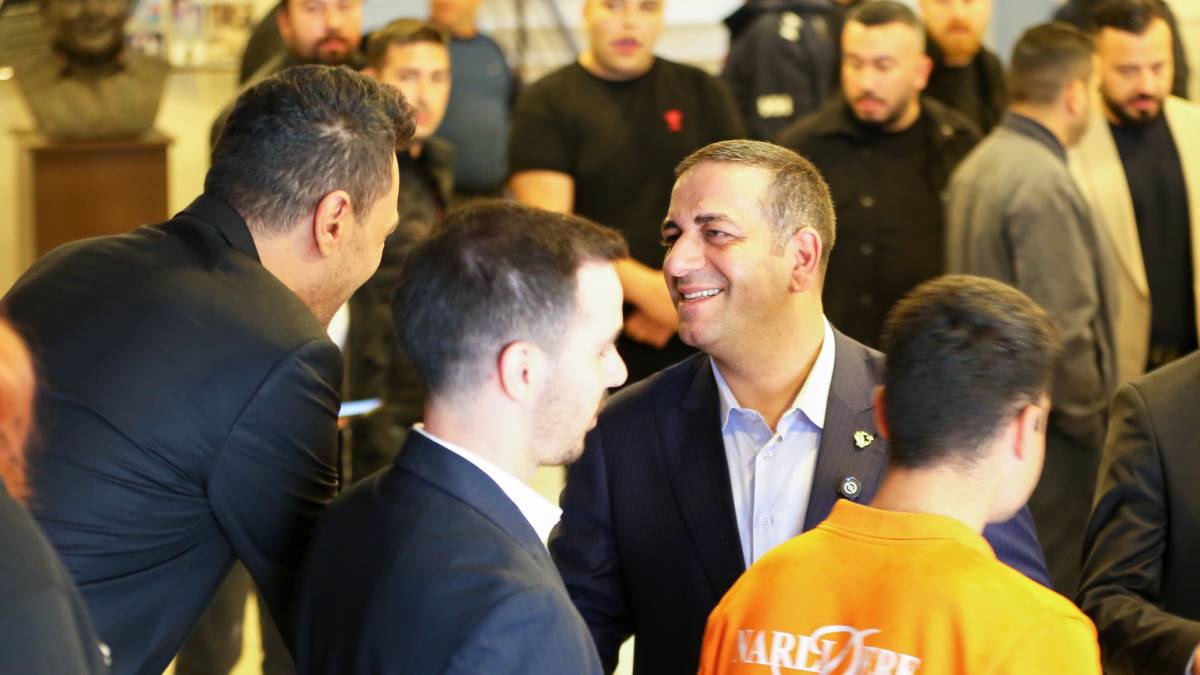 Başkan Erman Uzun, mesai arkadaşlarıyla bayramlaştı