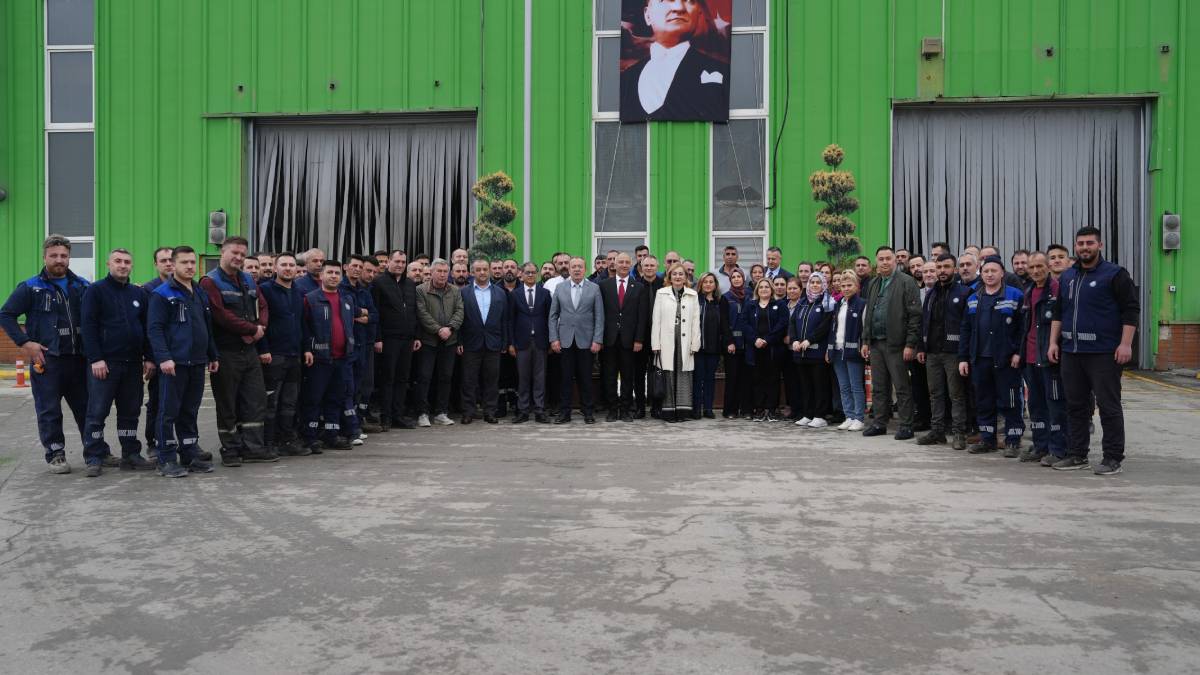 Büyükşehir personeli bayramlaştı