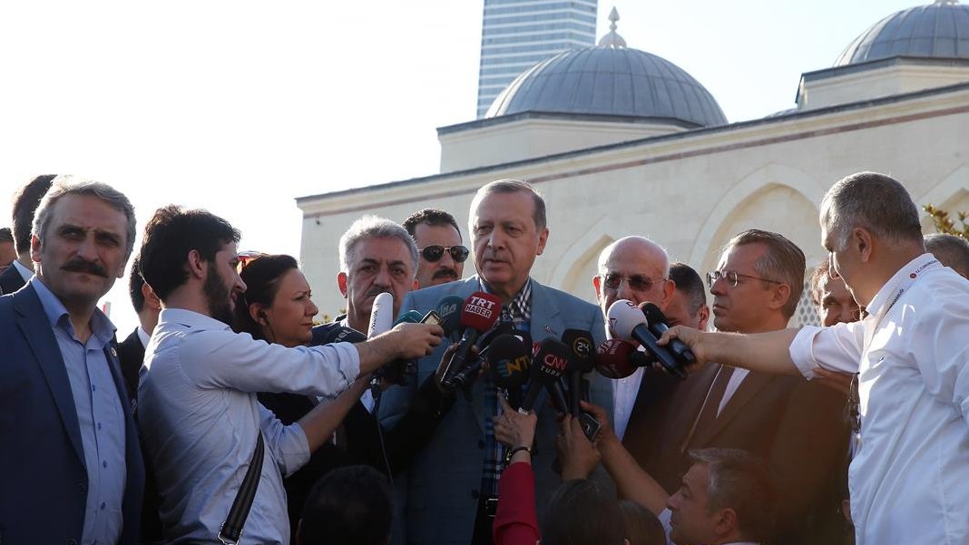 Erdoğan'dan bayram namazı sonrası İsrail'e tepki: Rabbim kahreylesin