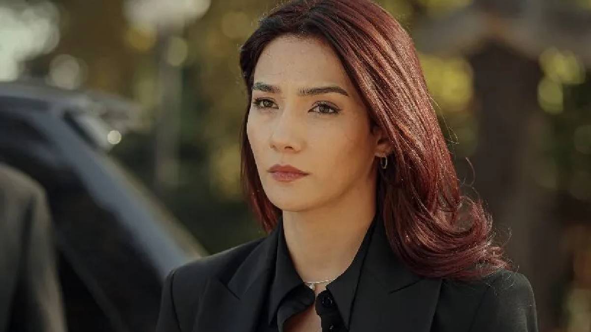 Son dakika... Teşkilat dizisinde büyük şok! TRT Genel Müdürü barol oyuncusu Aybüke Pusat'ı resmen kovdu