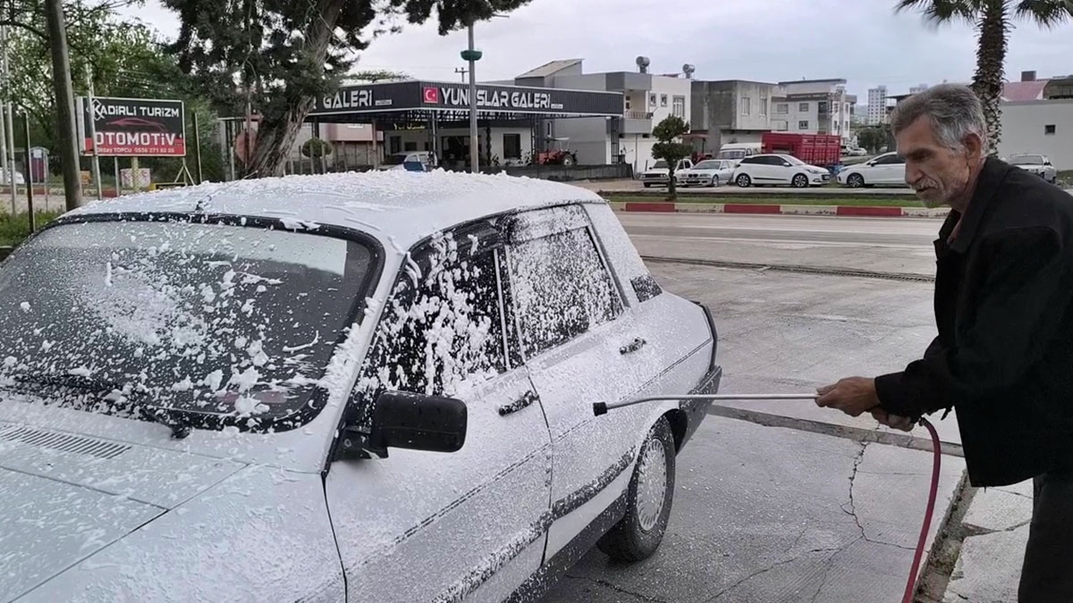 O yöntemle oto yıkama fiyatına 10 kere aracını yıkıyor! Fahiş ücretler isyan ettirdi