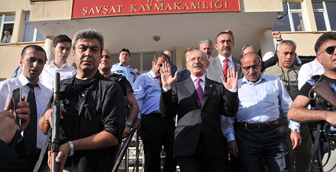 Kılıçdaroğlu'na suikast ihbarı haberleri sonrası CHP'de güvenlik önlemleri artırıldı