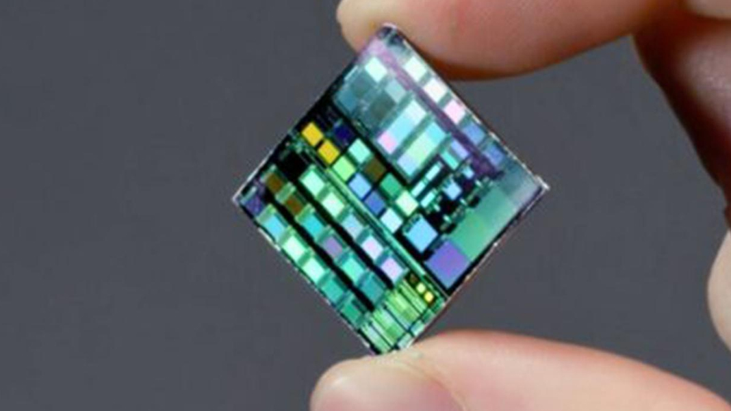 Dünyanın en gelişmiş mikroçipi tanıtıldı