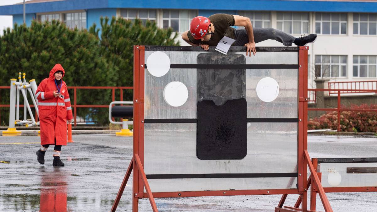 İtfaiyeci olmak için ter döküyorlar