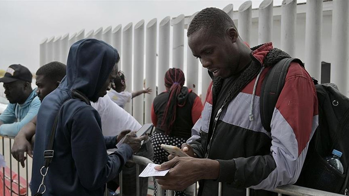 ABD'ye iltica başvurusu uygulamasıyla gelenlerin ülkeyi terk etmeleri istendi